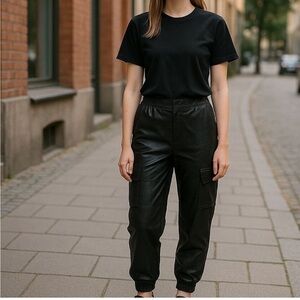 NWT Guess soundwave satin cargo pants Black Faux shiny Leather small size